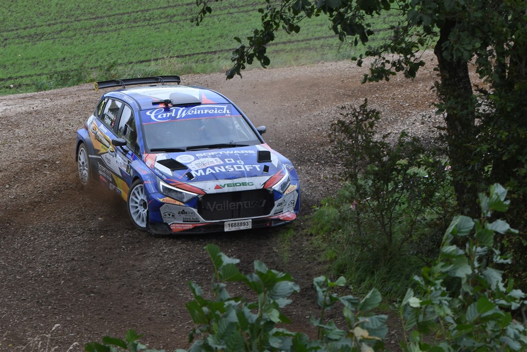 Vallentin og Egholm bevarede kampgejsten på trods af en ærgerlig tidsstraf på 40 sekunder og sluttede på andenpladsen i Rally Stoholm.
(Foto: Morten Dam - autoMOTIV/specialpress)